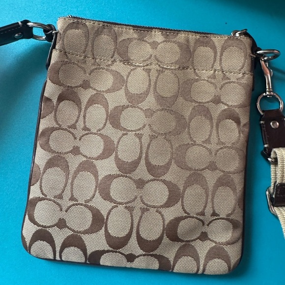 Coach cross body purse - Picture 6 of 8